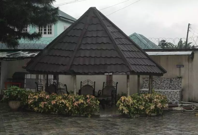هتل Chisam Suites Annex