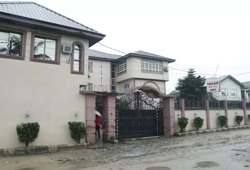 هتل Chisam Suites Annex