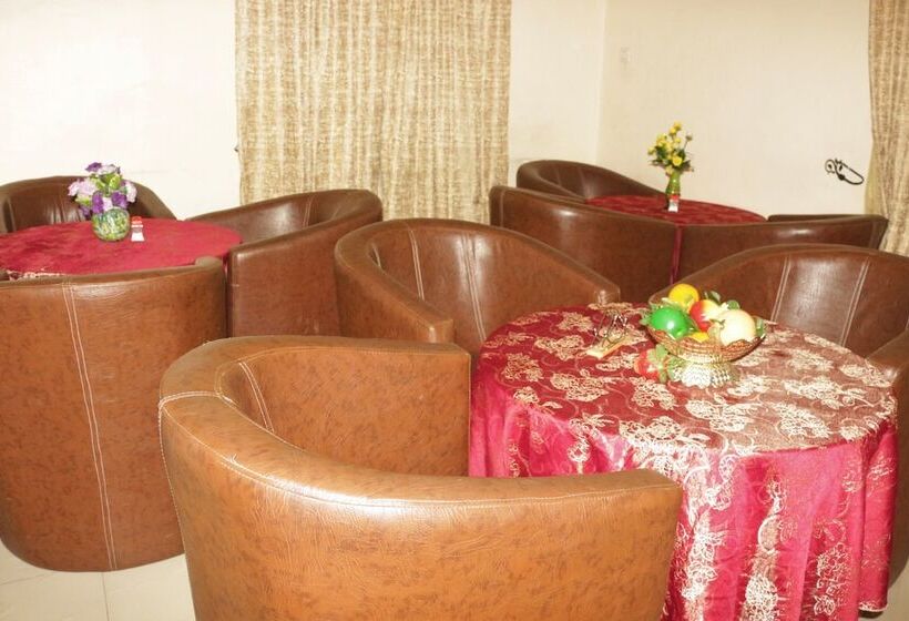 هتل Chisam Suites Annex