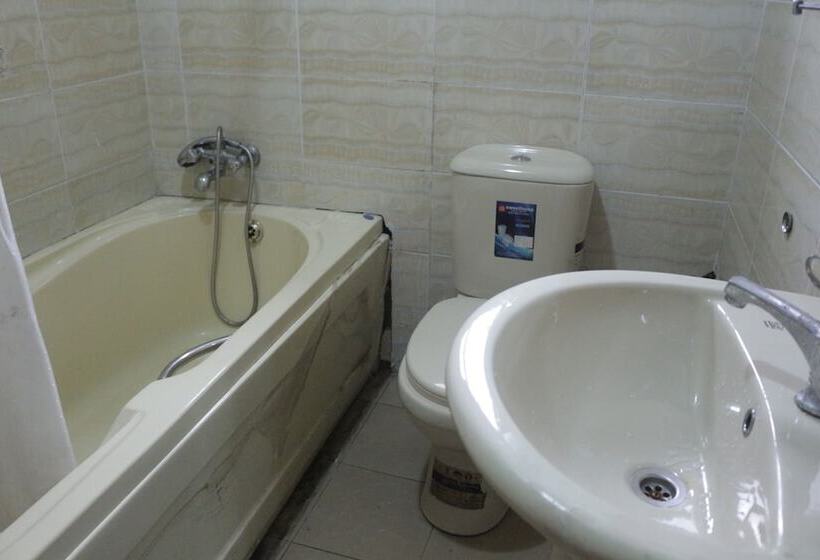 هتل Chisam Suites Annex