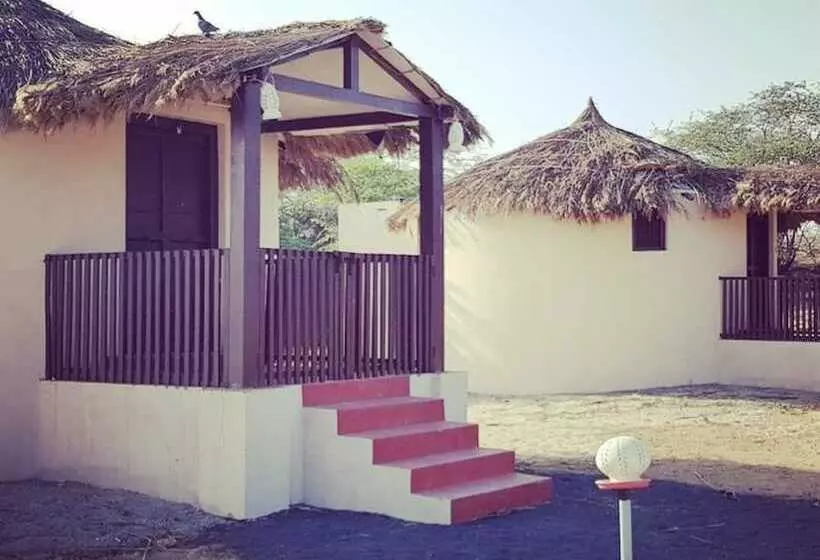 ホテル Hiriz Seabreeze Resort