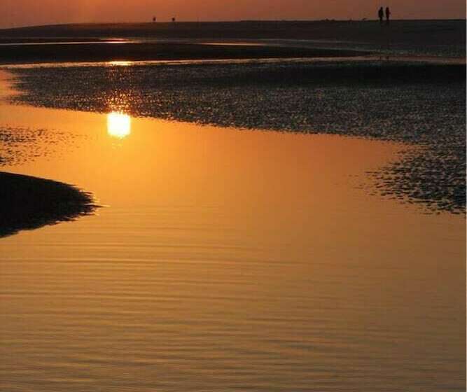 Hotel Hiriz Seabreeze Resort