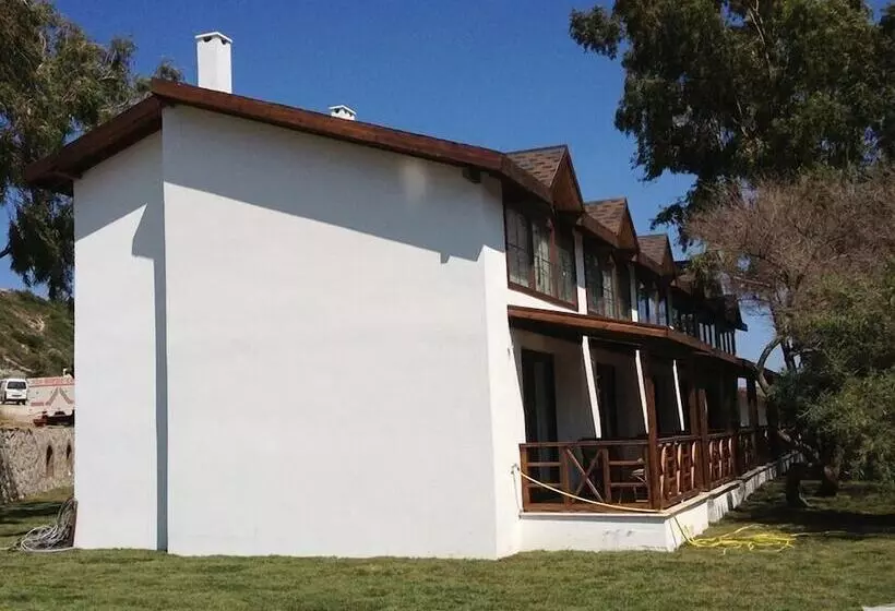 Hotelli Karaburun Mimoza Apart