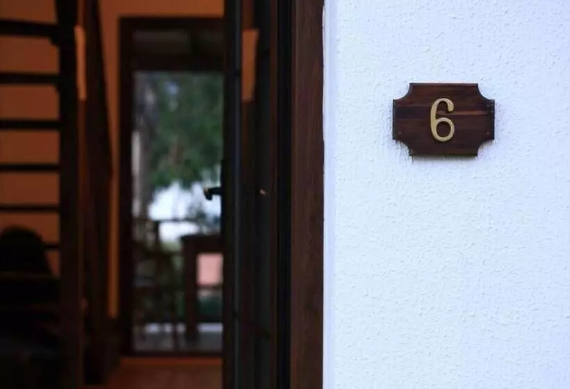 Hotelli Karaburun Mimoza Apart