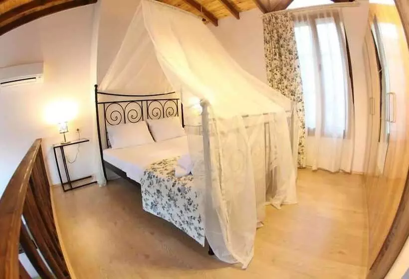 Hotelli Karaburun Mimoza Apart