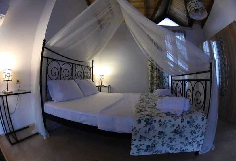 בית מלון כפרי Karaburun Mimoza Apart