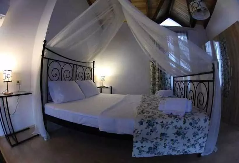 Hotelli Karaburun Mimoza Apart