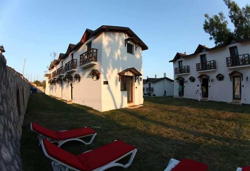 בית מלון כפרי Karaburun Mimoza Apart