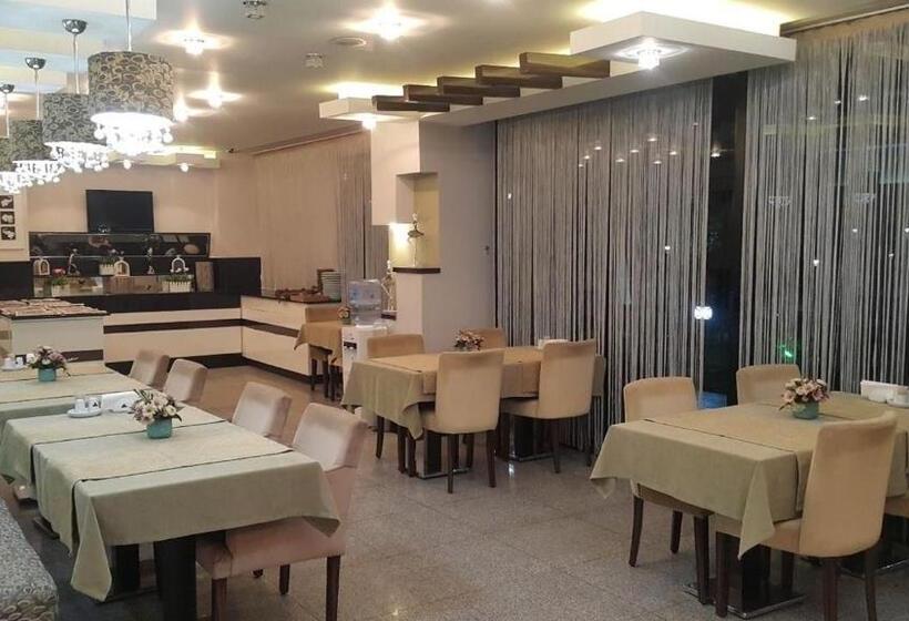 ホテル La Bella Soma