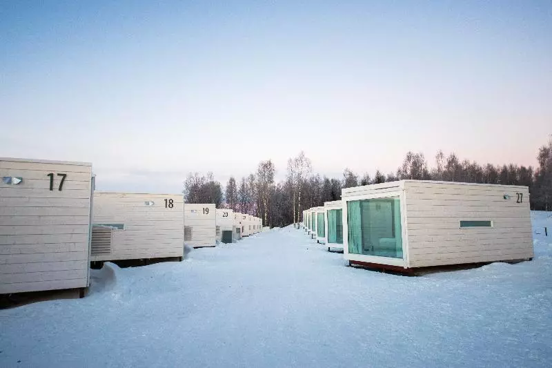 Hotelli Seaside Glass Villas