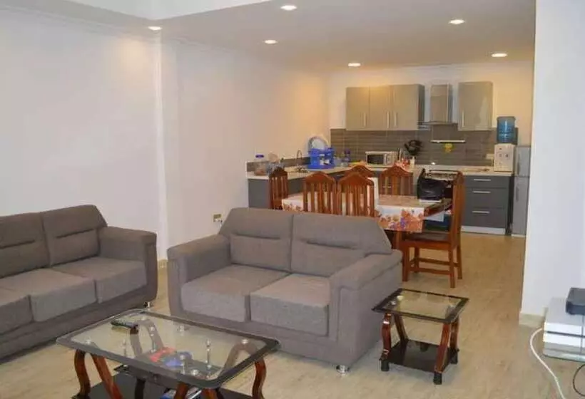 هتل Serene Crest Apartments