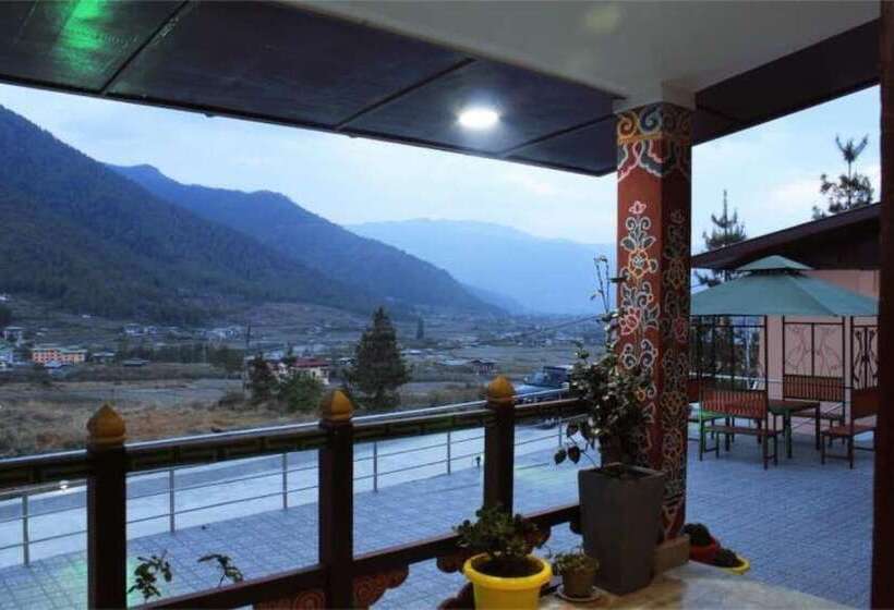 هتل Soenam Tsokhang Resort