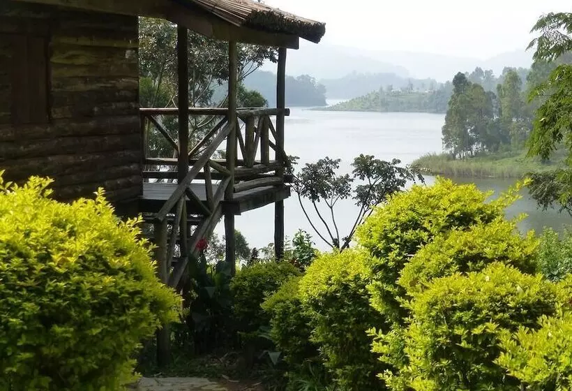 هتل Supreme Adventure Park Bunyonyi