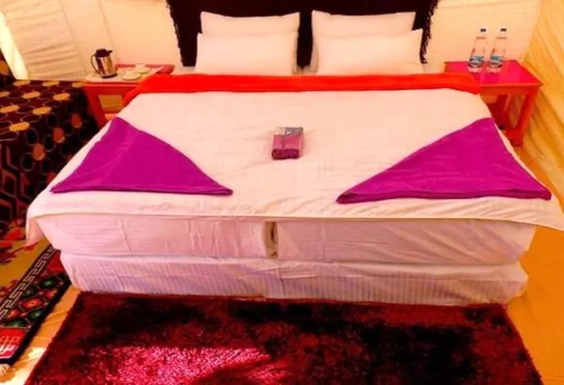 ホテル Tih The Regal Camp