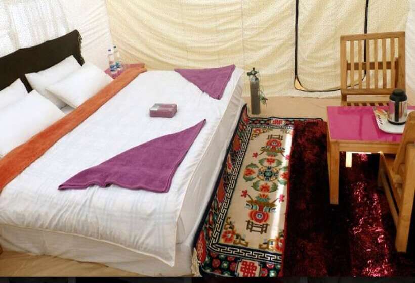 בית מלון כפרי Tih The Regal Camp