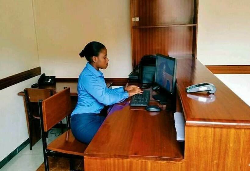 هتل World House Gisozi