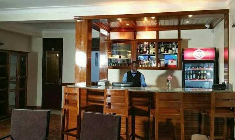 هتل World House Gisozi