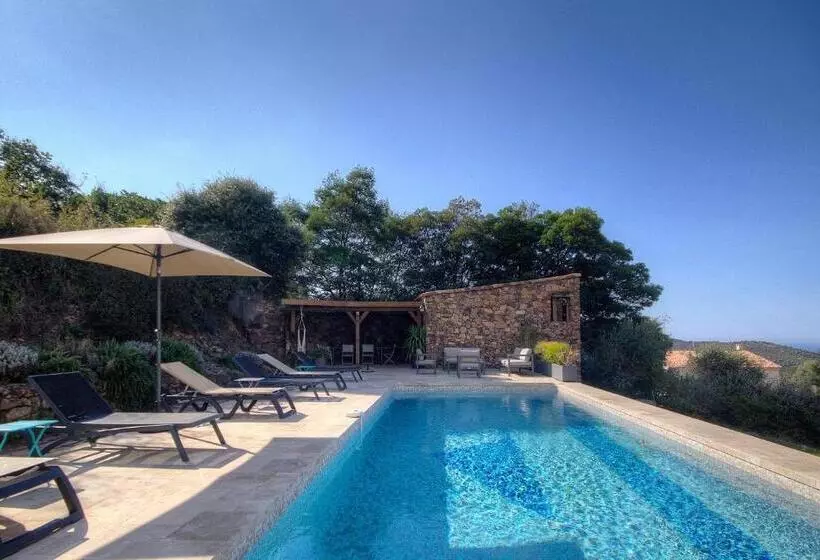 Aamiaismajoitus (B&B) Au Pied Des Oliviers