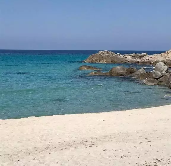 Aamiaismajoitus (B&B) Au Pied Des Oliviers