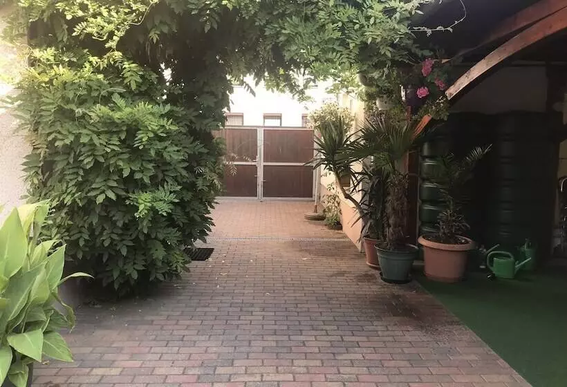 Aamiaismajoitus (B&B) Pension Borna