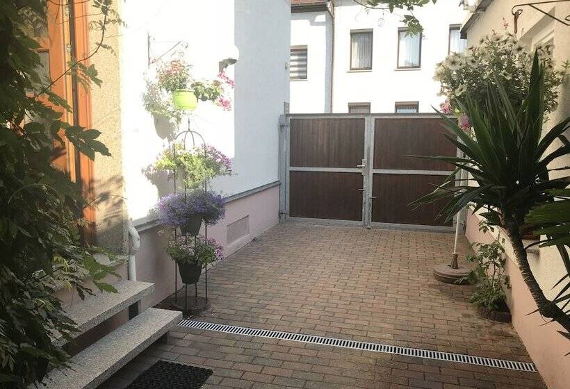 Bed and Breakfast Pension Borna