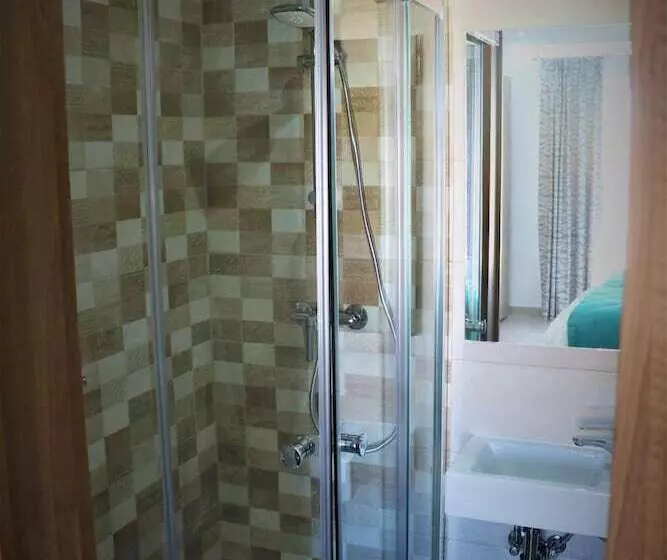 تختخواب و صبحانه Tj Boutique Accommodation