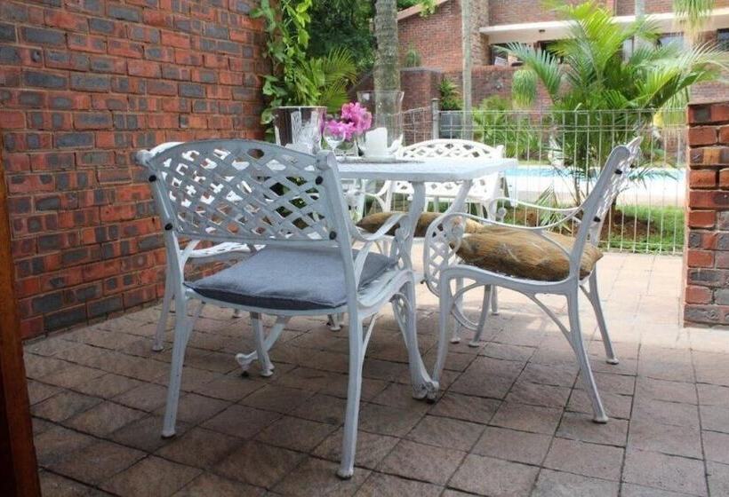 Flamingo Holiday Flats