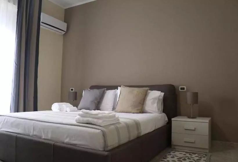 簡易ホテル B&b Del Corso