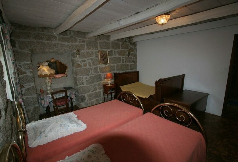 פונדק Domaine De Croccano