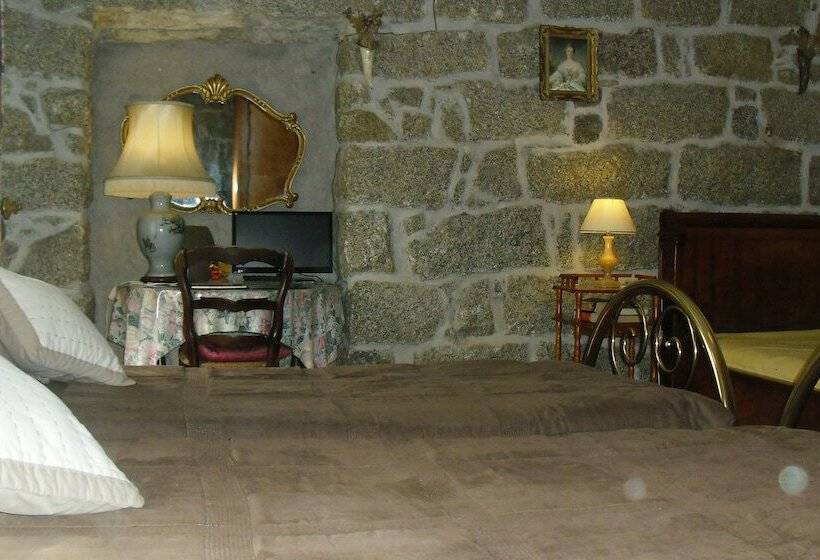 פונדק Domaine De Croccano