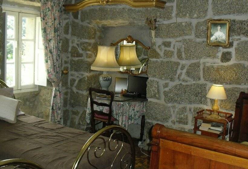 פונדק Domaine De Croccano