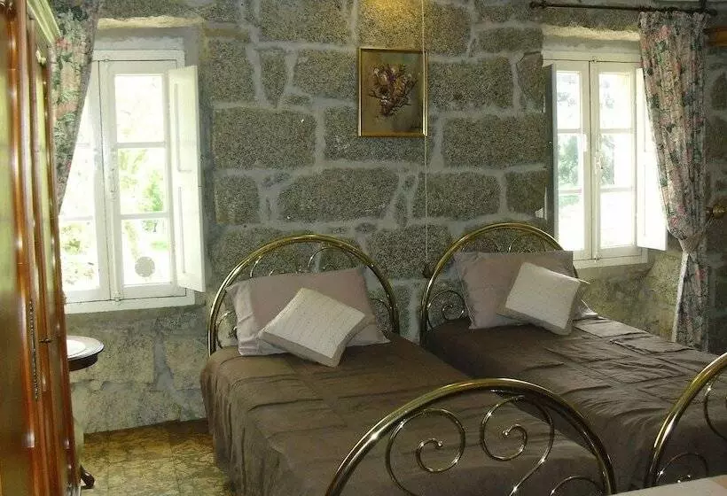 Hostelli Domaine De Croccano