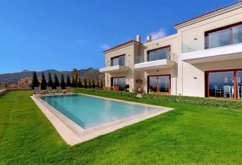 Hostelli Ocean Villas Complex By Ocean Residences