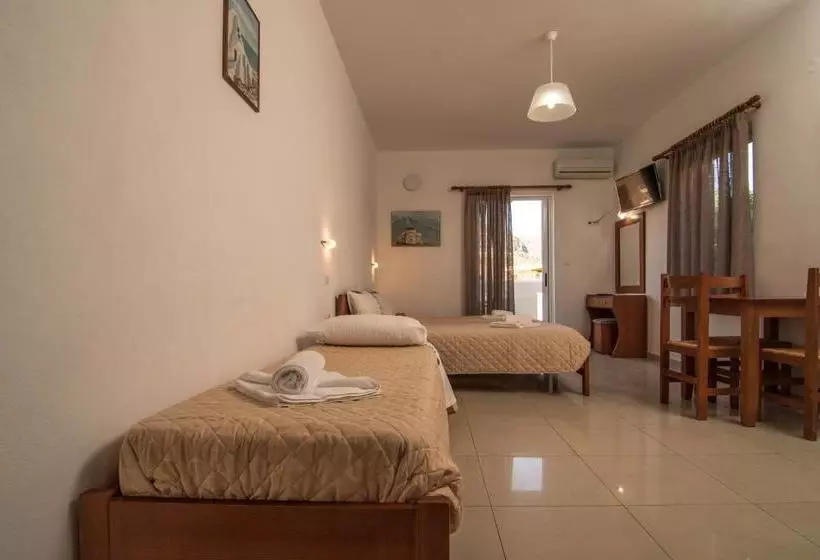 簡易ホテル Sifis Studios