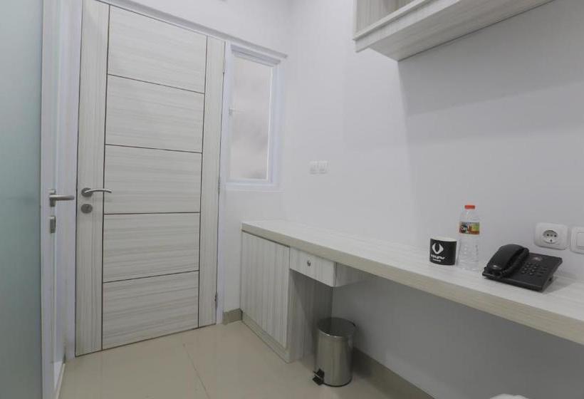 Gästgiveri Voxstay Karawang