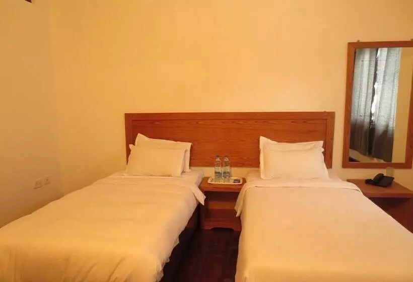 هتل Amaa's Suites