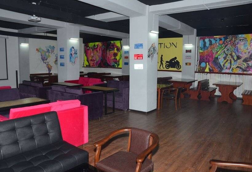 Hotel Capsule Hostel