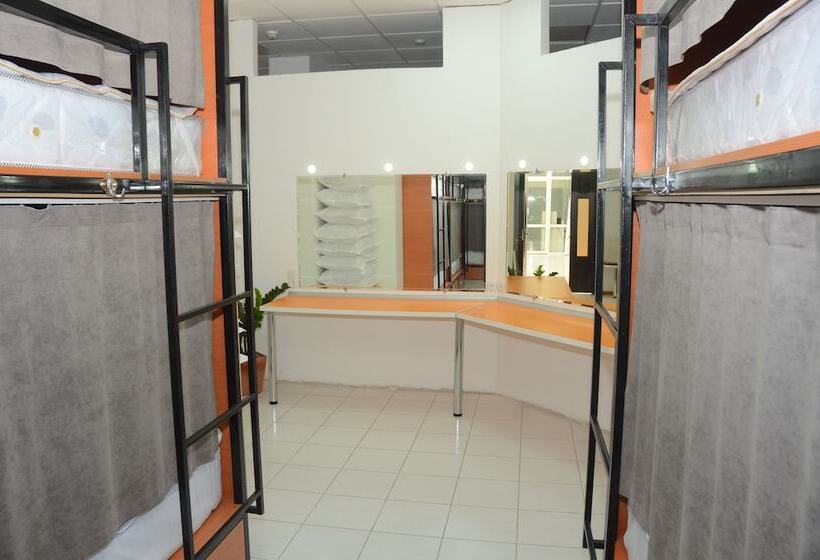 Hotel Capsule Hostel