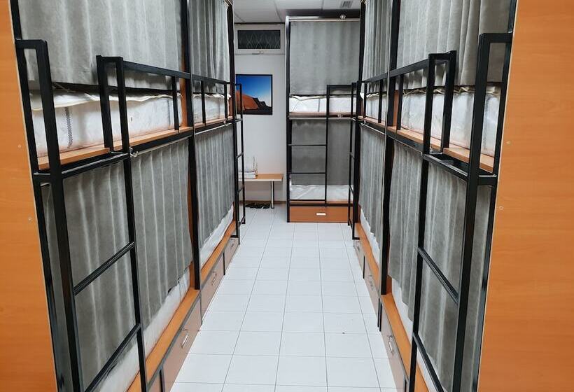 Hotel Capsule Hostel