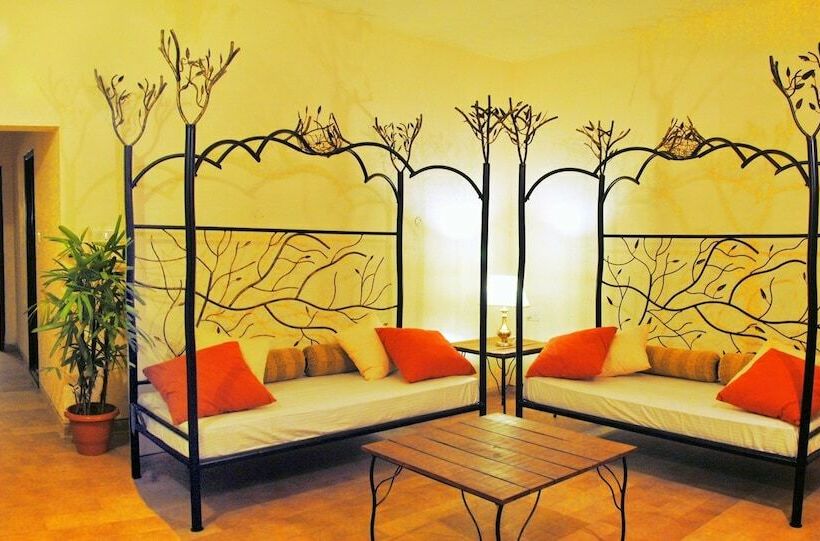 Hotel Genx Kanha By 1589