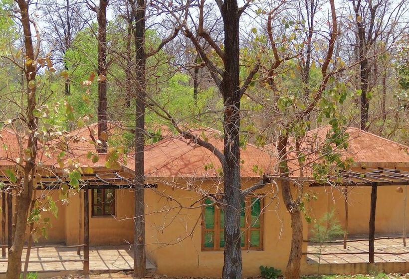 Hotel Genx Kanha By 1589