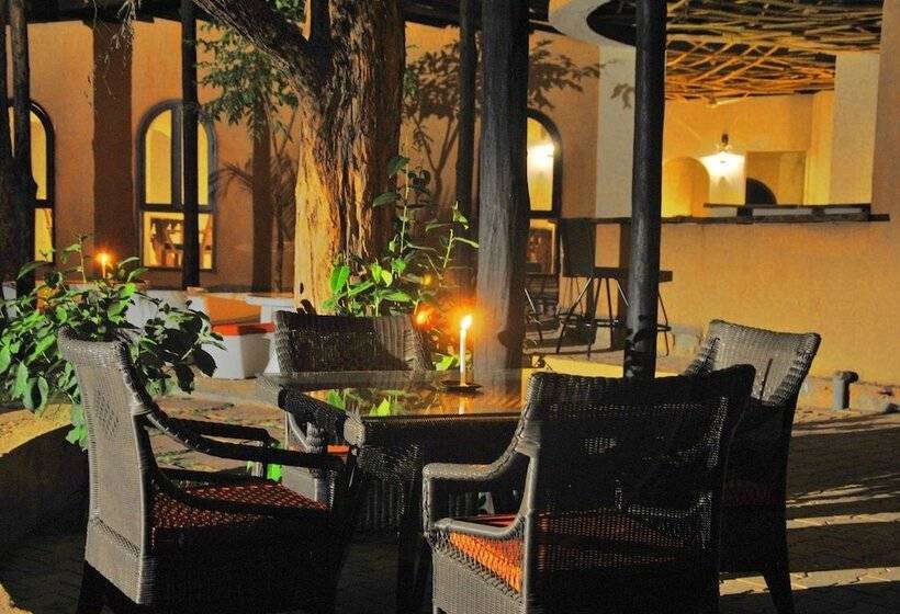 Hotel Genx Kanha By 1589