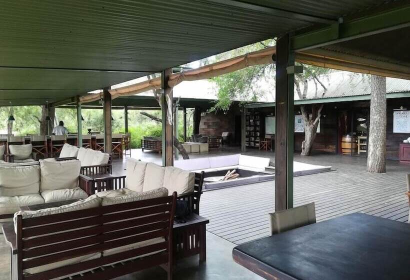 ホテル Honeyguide Khoka Moya Camp