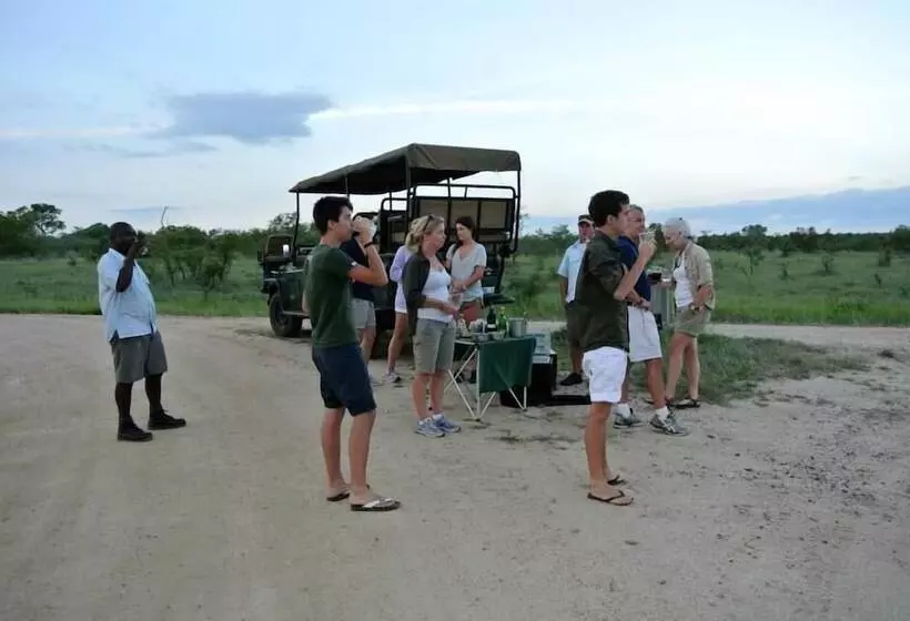 ホテル Honeyguide Khoka Moya Camp