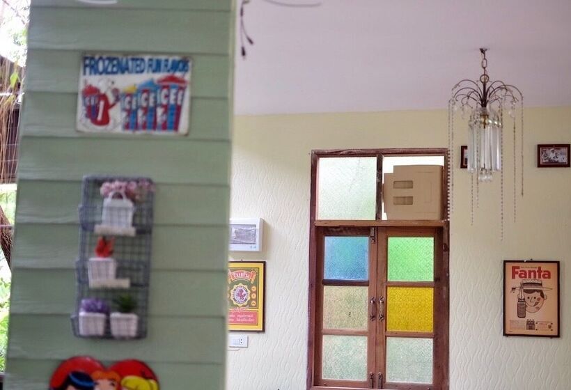 Szálloda Roomquest Amphawa Floating Market