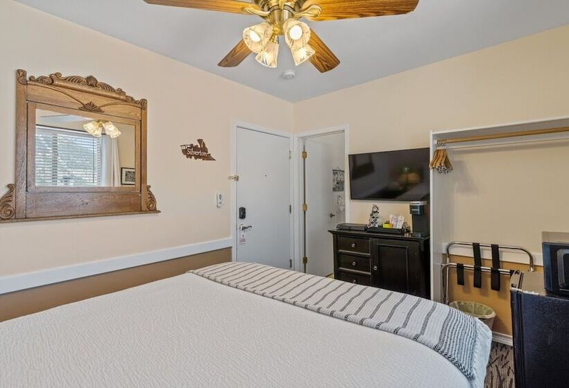 酒店 The Bent Elbow