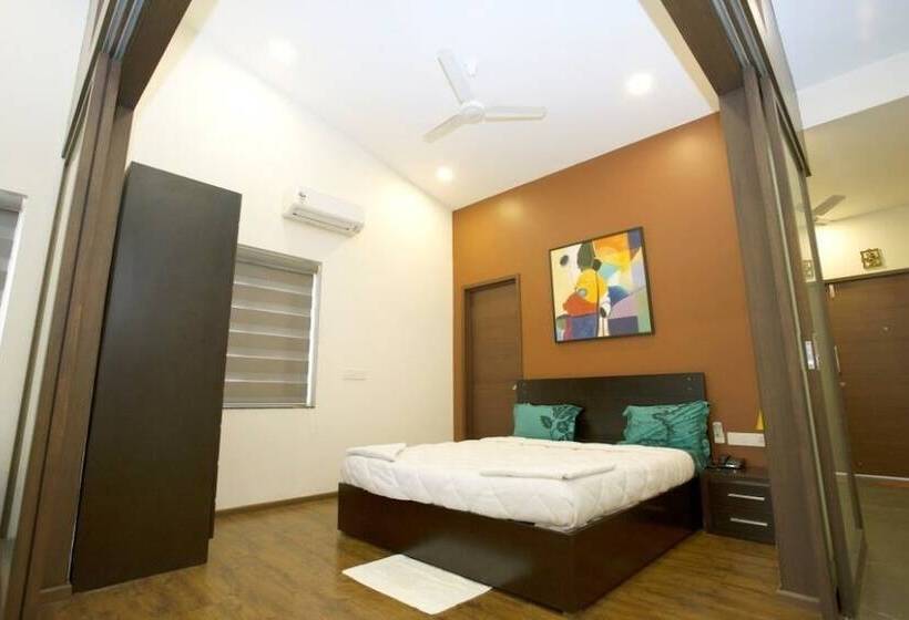 ホテル Zondela Inn Luxury Apartments