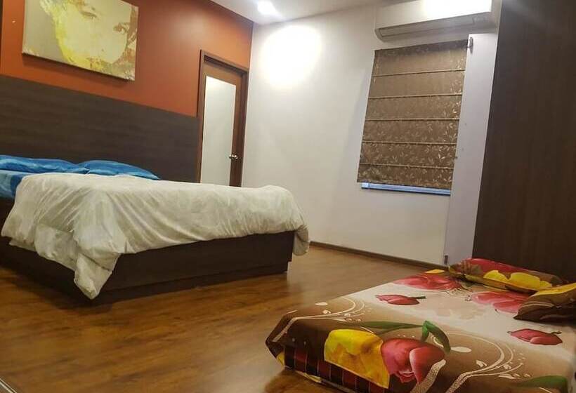 ホテル Zondela Inn Luxury Apartments