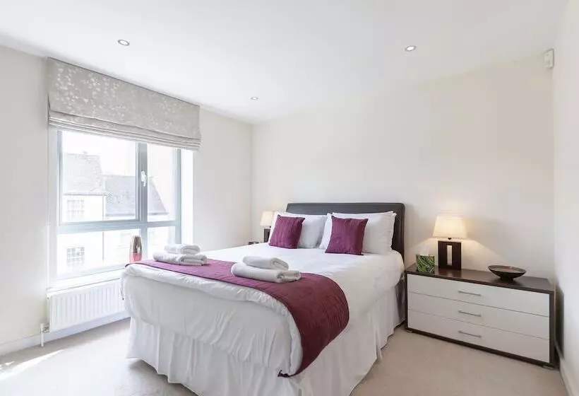 Roomspace Apartments  Marquis Court