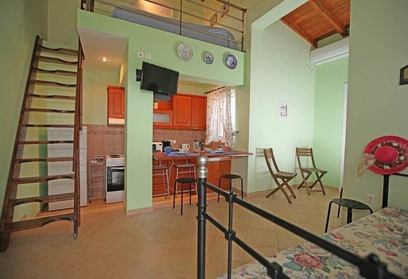 Spedion Villa Gytheio